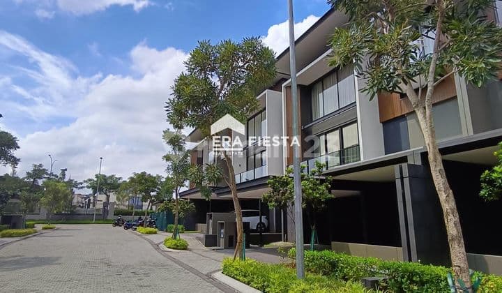 For Sale 3-Story House Equipped with Elevator Premium Location Navapark BSD