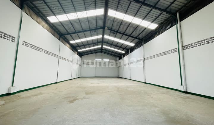 Disewakan Gudang di Kavling Dpr Cipondoh Tangerang Akses Container 40Ft