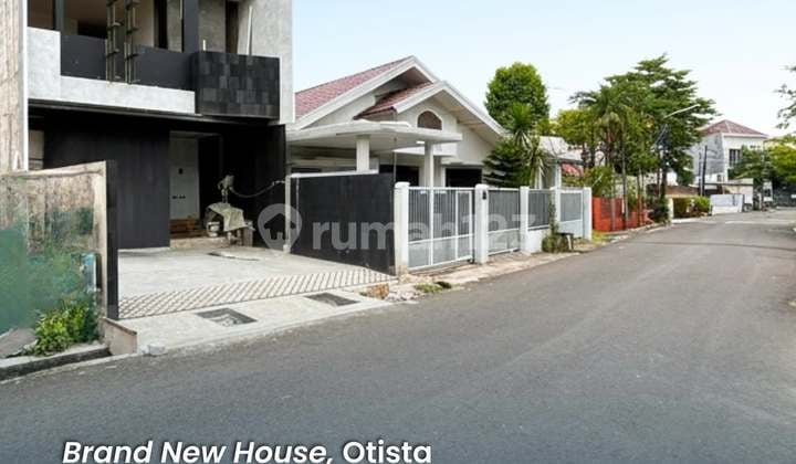 Dijual Rumah Baru Jalan 2 Mobil Cawang