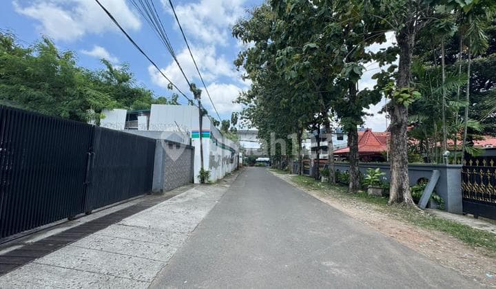 Dijual Rumah Kantor Jl2 Mobil