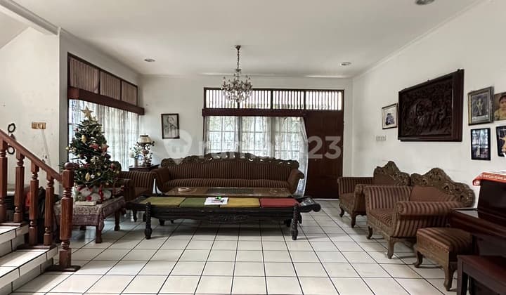 Beli Tanah Bonus Rumah Di Hoek Area Cilandak Dekat Mrt Fatmawati