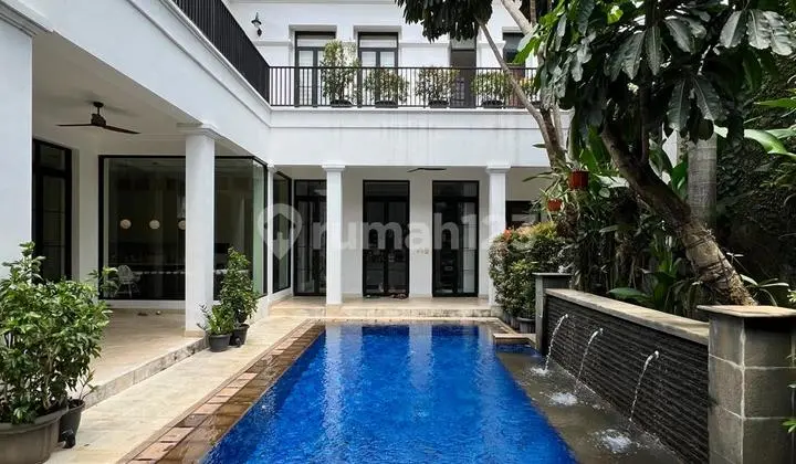 Luxury Move-in Ready House for Sale in Kebayoran Baru