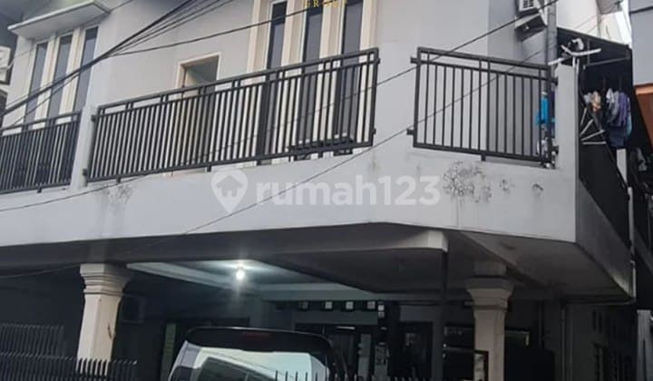 Rumah Kost Tebet 3 Lantai Ada 10 Kamar+ Ac