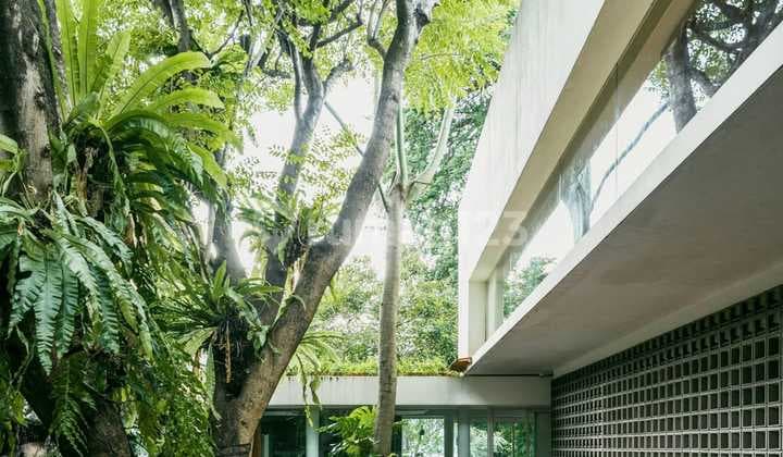 Rumah 2 Lantai Dalam Townhouse Siap Huni Shm