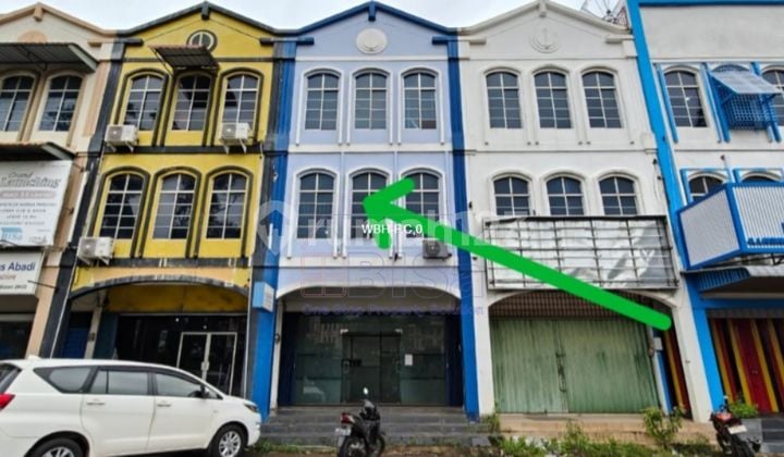 3-Story Shop House Jl. Laksamana Bintan Ring 1 Sei Panas