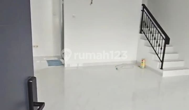 Sewa Rumah di Anwa Residence Puri 3 Lantai Meruya Jakarta Barat