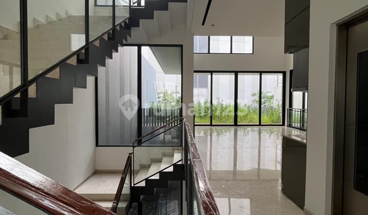 Cheap! Sultan 3-Story House in Lyndon Cluster at Navapark BSD City