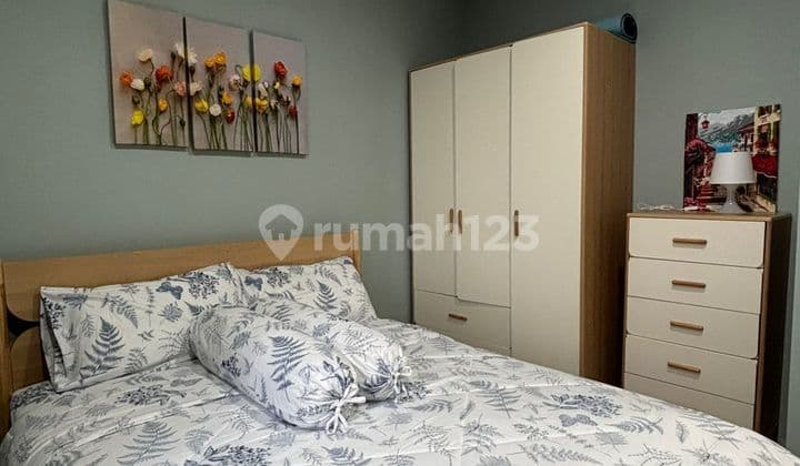 Apartemen Lloyd 3 Kamar Tidur Furnisheddi Alam Sutera