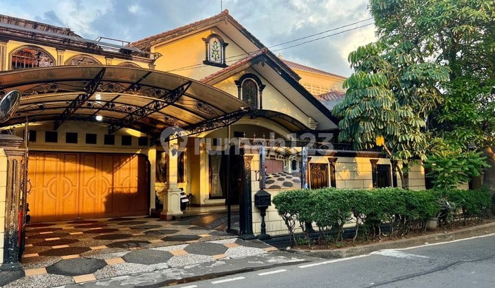 Dijual Cepat Rumah Mewah Private Pool di Duren Sawit Jakarta Timur
