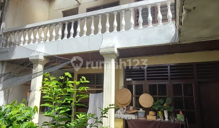 Rumah Luas Cocok Untuk Restoran/usaha Di Pejompongan Jakarta Pusat