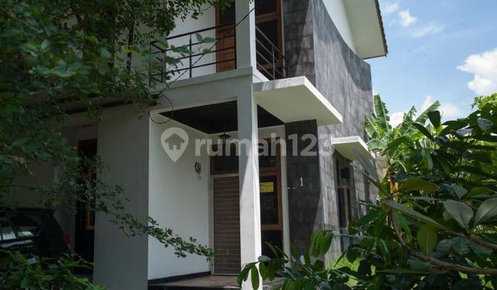 Rumah Murah 2 Lantai cluster Nempel Mall Lippo Cikarang Bekasi