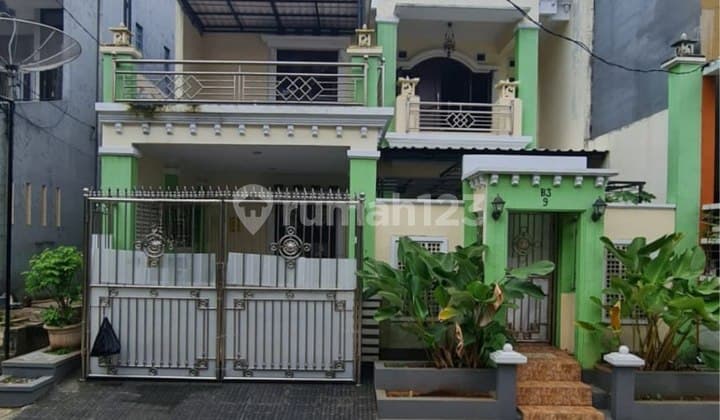 Rumah Dijual 2 Lantai Di Perumahan Taman Kota, Bekasi