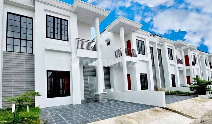 Rumah Baru 2 LT Dekat Cakung Ujung Menteng Jakarta Timur di Bekasi Utara