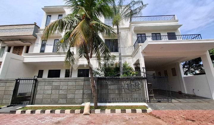 Dijual Rumah Lux 3 Lantai Di Dalam Perumahan Nempel Galaxy Bekasi