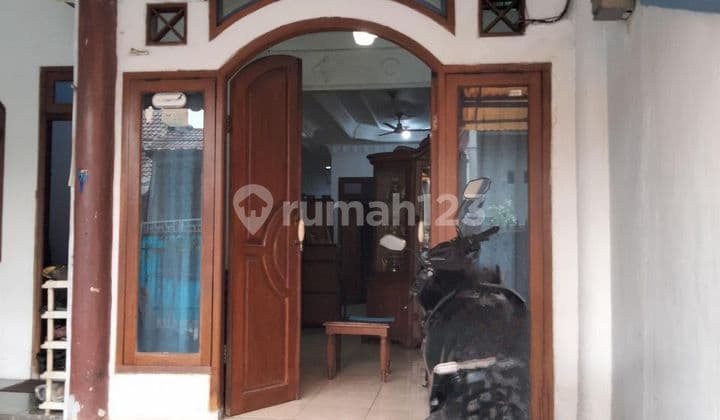 Murah ! Rumah Luas Strategis Deket Tol Jatiwarna Bekasi