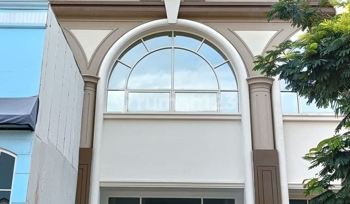 Disewakan ruko golf islands boulevard gandeng 3 cocok buat office showroom harga per/ tahun Rp 305.000.000 nego tipis hub : lucky gading pro pik wa me : 08191578xxxx