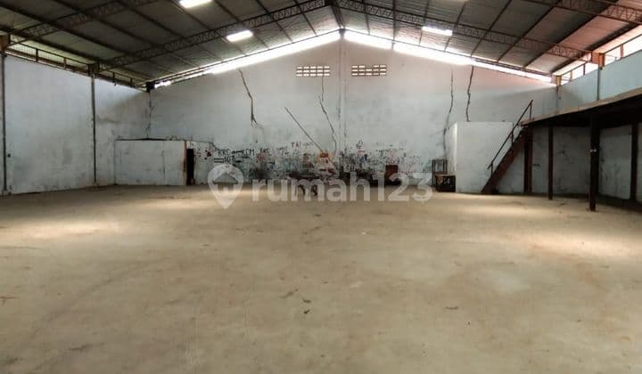 Kemang Sari Jati Bening Warehouse