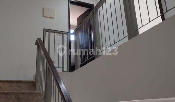 Rumah golf islands piano