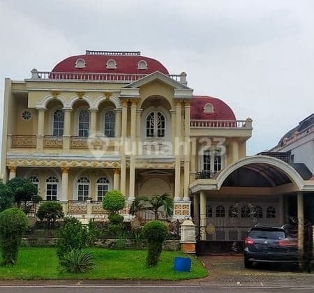 For Sale: Boulevard House in Kota Wisata Bogor