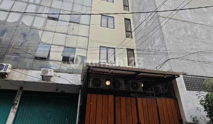 For Sale: 20-Room Boarding House in Jembatan Lima, West Jakarta