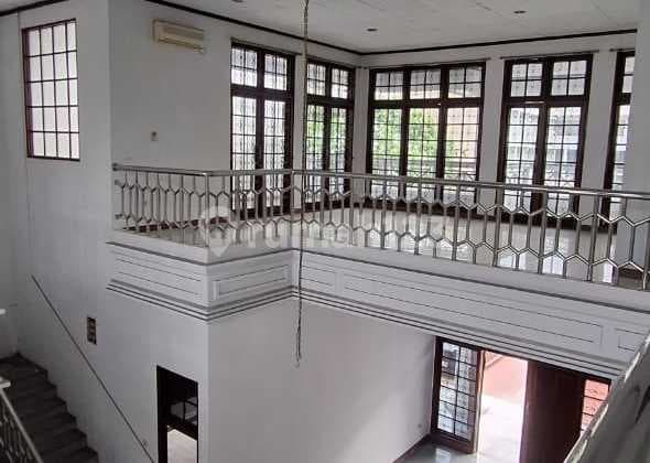 Dijual Murah Rumah Bagus di Kawasan Commercial Pondok Indah