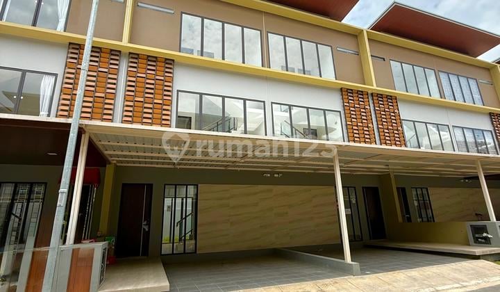 Selling 3-Storey House at The Icon Central Batam Center CHEAPEST