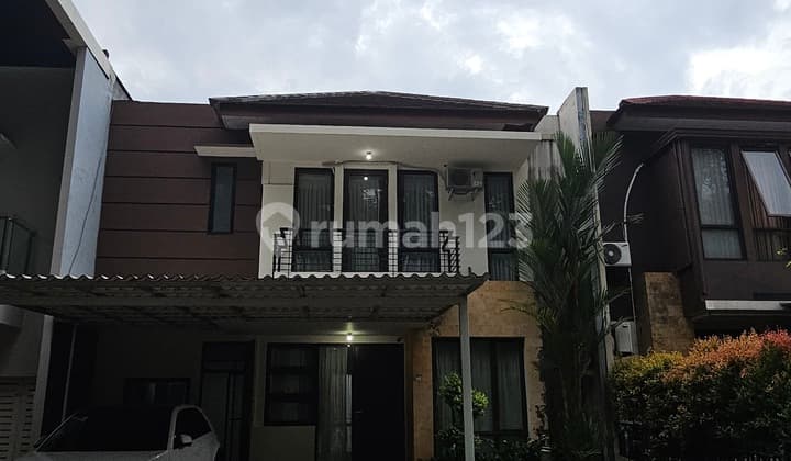 Ready-to-Occupy House, No Facing Neighbors in Green Cove, BSD