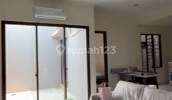Rumah Siap Huni, Full Furnish, Rapih Mau Jual Cepat
