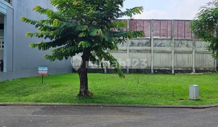 Parcel in a Convenient Location, on the Main Boulevard, in the Scenic Asri Digading Serpong Environment