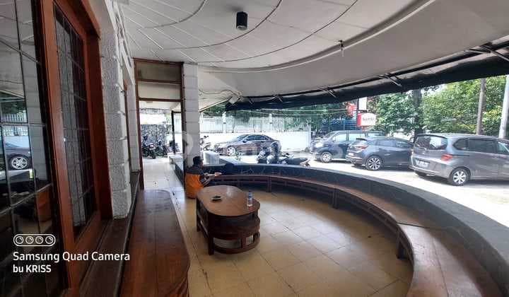 For Quick Sale: Mainroad Supratman House in Cihapit, Bandung Wetan