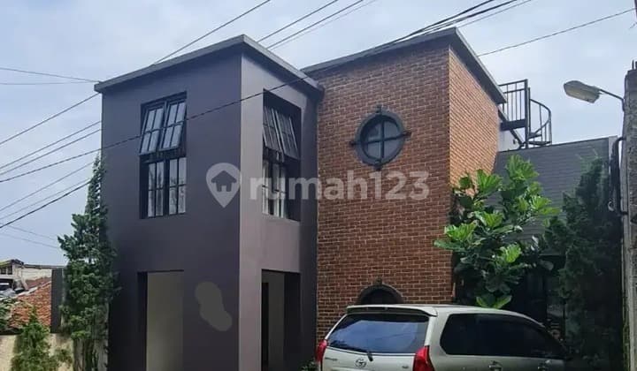 Dijual Rumah di Bukit Pakar Timur Dago Bandung Utara