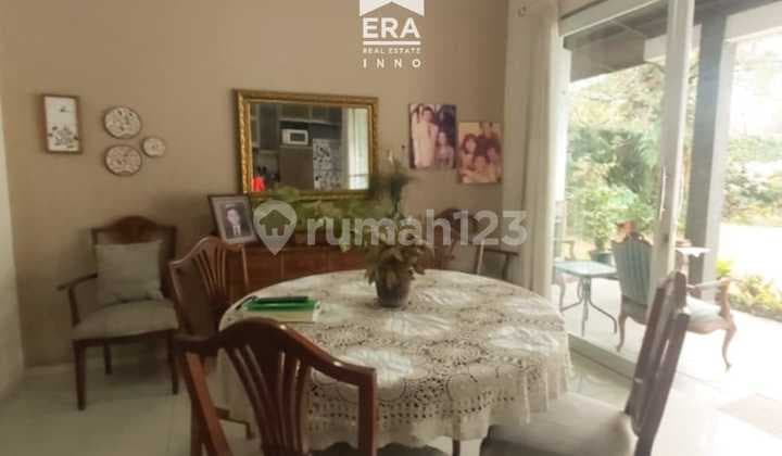 Dijual Rumah Klasik Sangat Terawat di Sayap Jl. Laswi Bandung.