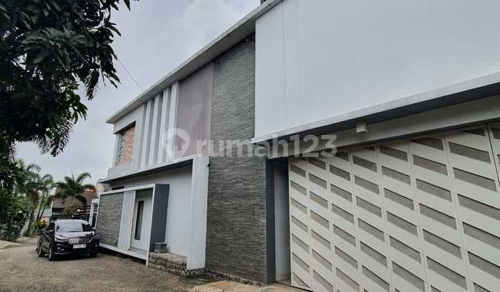 Dijual Rumah Mewah di Pesona Pasteur Residence Gunung Batu