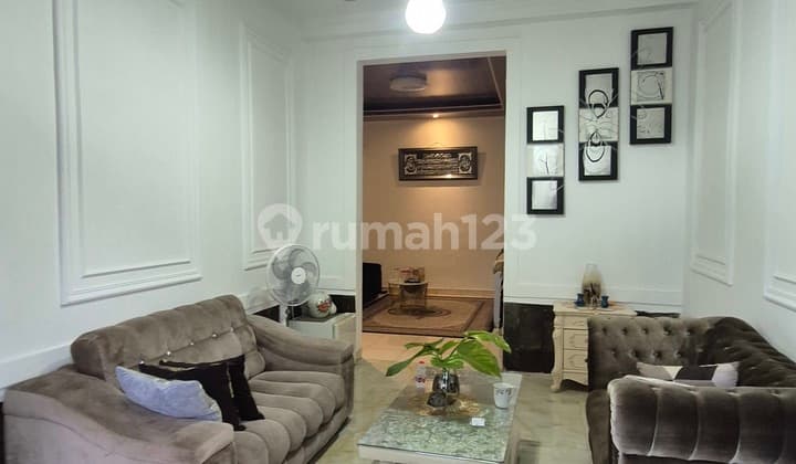 Rumah Siap Huni Depan Taman Asri Cluster Graha Raya