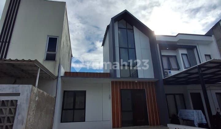 Rumah Mewah Brandnew 2 Lantai Siap@hib