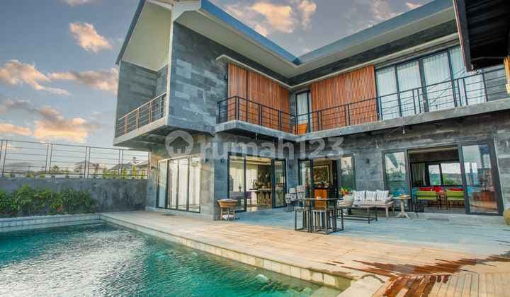5 Bedroom Villa Rustic Design View Rice Fields In Berawa Area