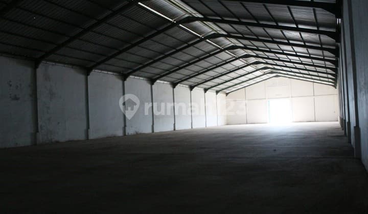 Disewakan Gudang Lokasi Strategis Siap Pakai di Kosambi Tangerang