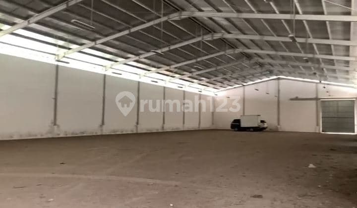 Disewakan Gudang Lokasi Strategis di Legok Tangerang