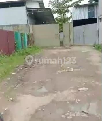 Warehouse for Rent with 40 Feet Container Access in Serdang Kulon Korelet.
