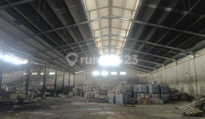 Warehouse for Rent Suitable for Business in Pasar Kemis, Tangerang