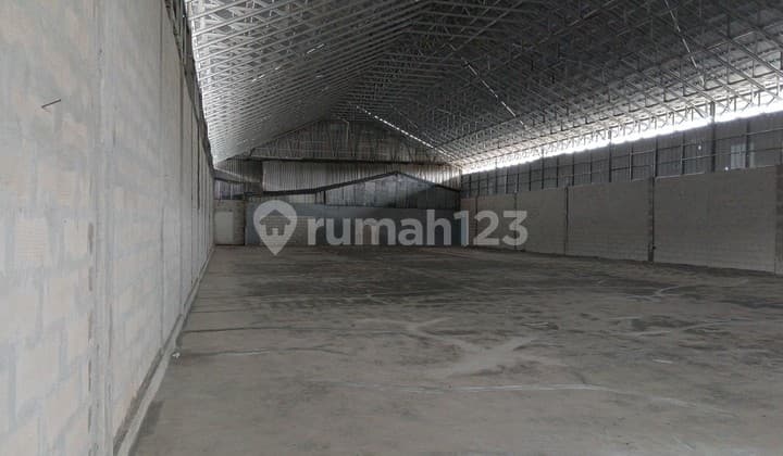 Warehouse for Rent Suitable for Business in Curug Tangerang