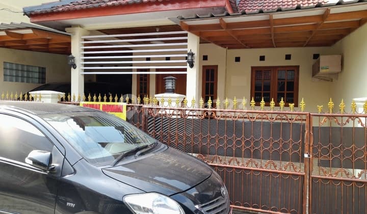 Rumah Lokasi Strategis Dukuh Zamrud Bekasi Timur