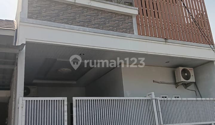 Rumah 2 Lantai Grand Residence City Setu Bekasi