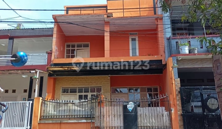 Rumah Murah 2 Lantai di Riung Bandung