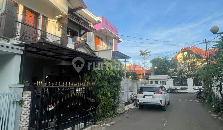 Rumah Full Renovasi2lantai di Kiara Sari Asri