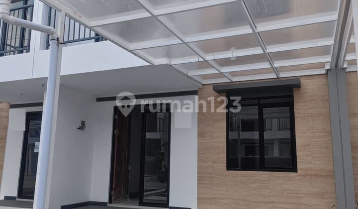 Rumah Baru 2 Lantai di Cluster Grand Sharon