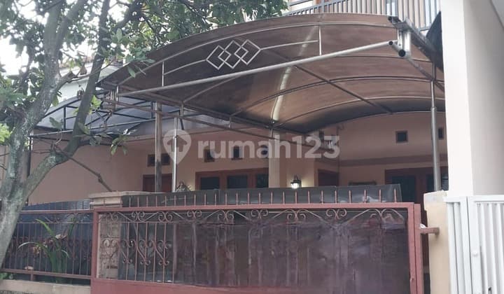 Rumah mewah 2 lantai di bumi adipura gedebage