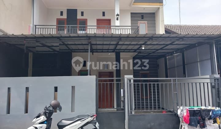 Rumah 2 Lantai 900jt an di Komplek Cipamokolan Kota Bandung