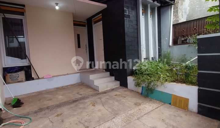 Rumah siap huni di pasir impun kota bandung