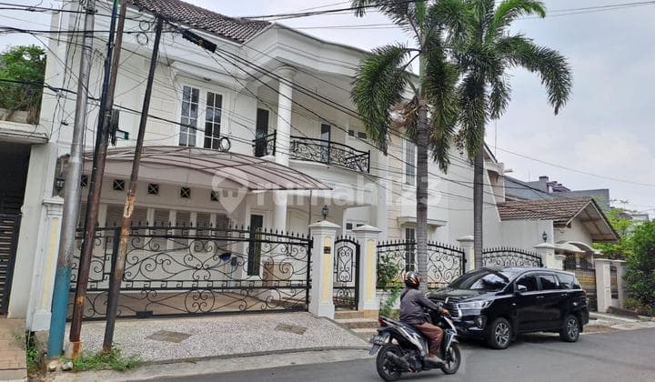 Rumah Modern 2 Lantai SHM Siap Huni Lokasi Strategis Kali Malang